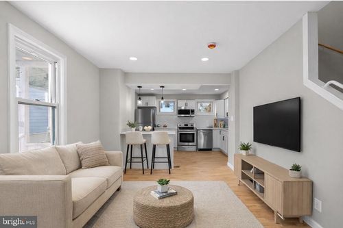852 50th Pl Ne, WASHINGTON, DC, 20019-5541 | Card Image
