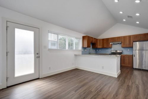 apt-3-1311 E 52nd St, Austin, TX, 78723-3554 | Card Image