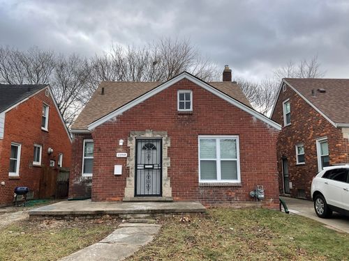 15910 Saratoga St, Detroit, MI, 48205-2978 | Card Image