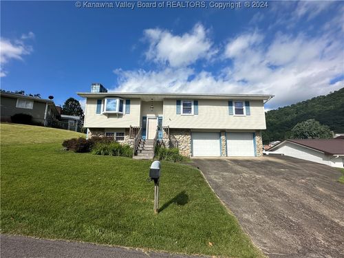 25 Hickory Lane, Madison, WV, 25130 | Card Image