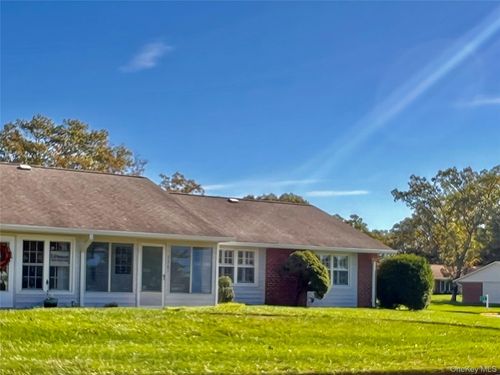 22b-22 Guilford Ct, Ridge, NY, 11961-8012 | Card Image