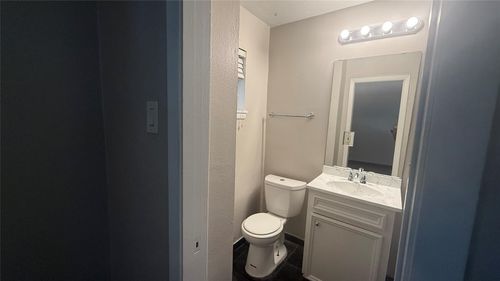 apt-11-420 W Alabama St, Houston, TX, 77006-5126 | Card Image