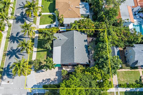 236 Avila Rd, West Palm Beach, FL, 33405-1659 | Card Image