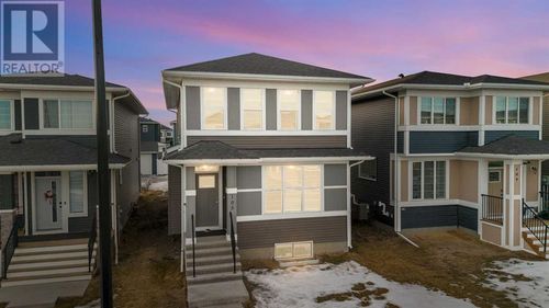 105 Chelsea Glen, Chestermere, AB, T1X2P5 | Card Image