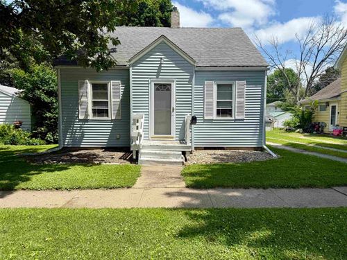 610 Broad Street, Reinbeck, IA, 50669 | Card Image