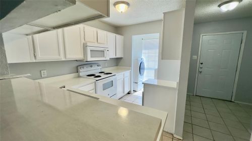 b02-10500 Lake June Road, Dallas, TX, 75217 | Card Image