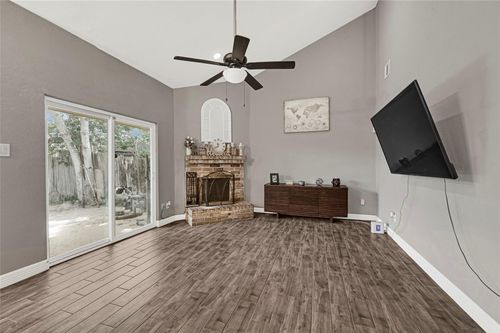 3018 Windy Royal Dr, Houston, TX, 77045-3635 | Card Image