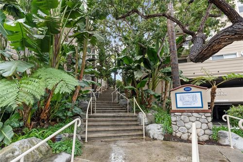 d306-20301 Bluffside Cir, Huntington Beach, CA, 92646-8521 | Card Image