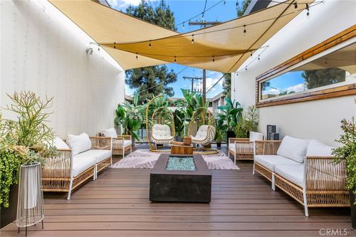 11645 Woodbridge St, Studio City, CA, 91604-2759 | Card Image