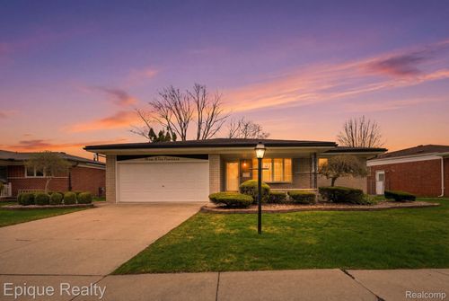 30214 Blossom Ln, Warren, MI, 48088-5813 | Card Image