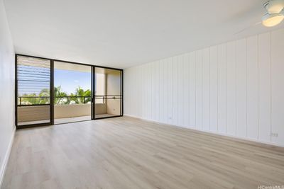 Spacious Living/Dining room Combo | Image 2