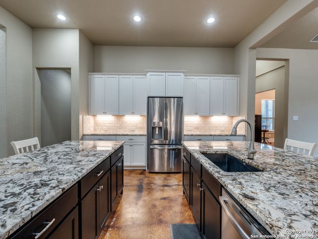 629 Windmill Ranch Rd, House other with 4 bedrooms, 5 bathrooms and null parking in Spring Branch TX | Image 8