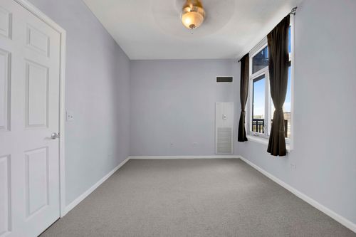 919-1134 Granville Ave, Chicago, IL, 60660-5053 | Card Image