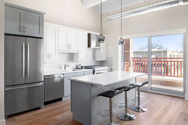 306 - 6700 W North Ave, Condo with 2 bedrooms, 2 bathrooms and 2 parking in CHICAGO IL | Image 8