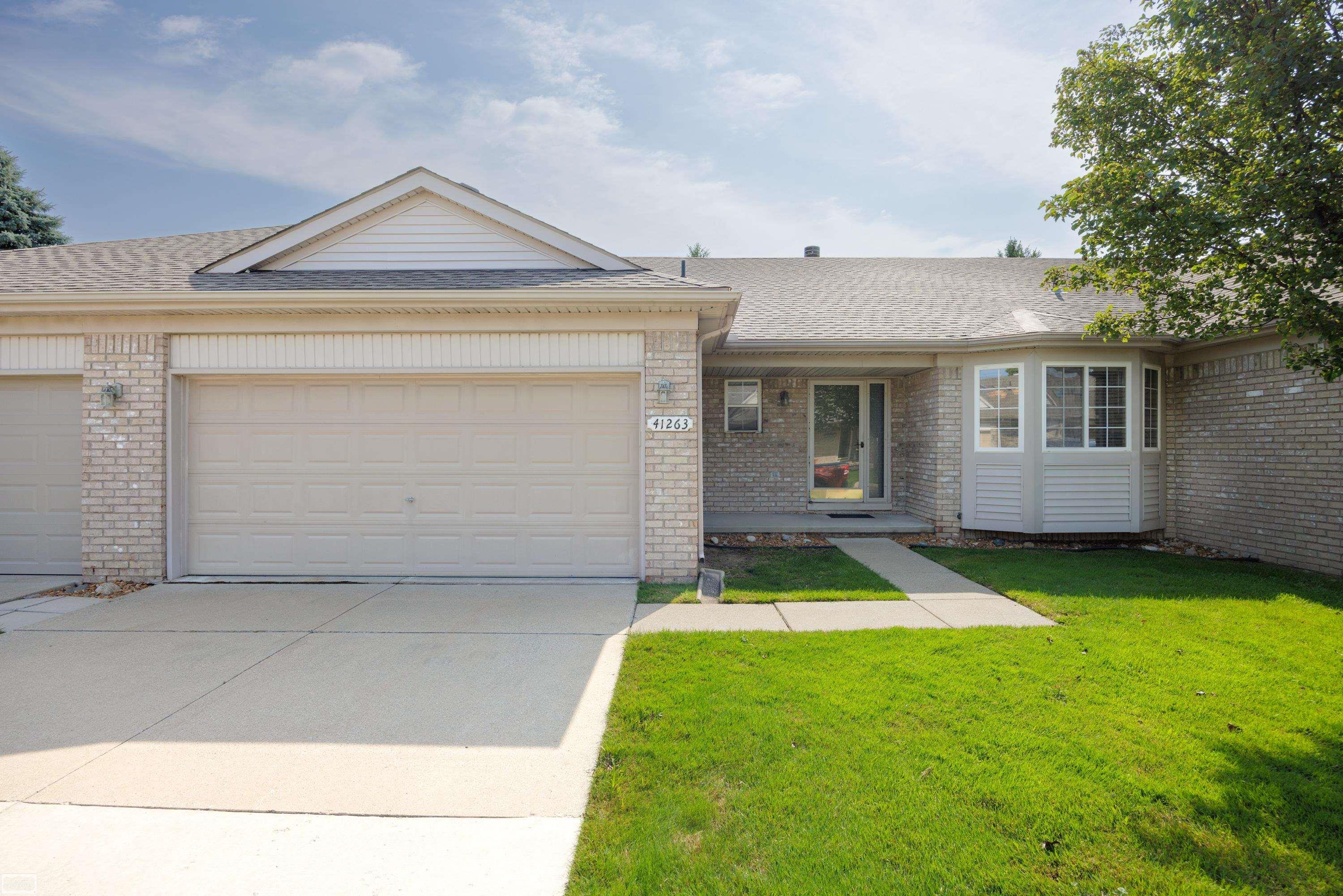 Chancellor Ct, Clinton Township, MI 48038