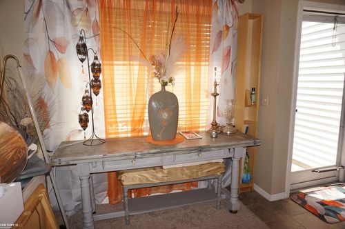 68 Rosebud Ln, Mount Clemens, MI, 48043-1471 | Card Image