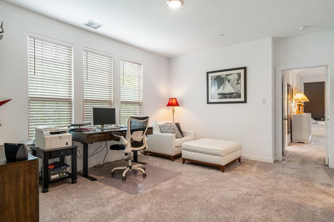 Lots of Room for Entertainment | Image 26