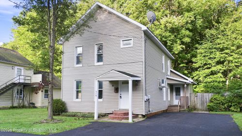 576 N Main St, Archbald, PA, 18403-1822 | Card Image