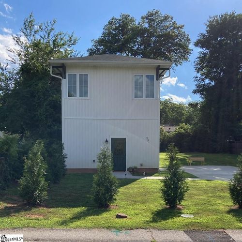 25 Ledbetter St, Greenville, SC, 29611-4601 | Card Image