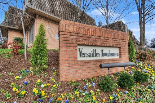 86-3000 Hillsboro Pike, Nashville, TN, 37215 | Card Image