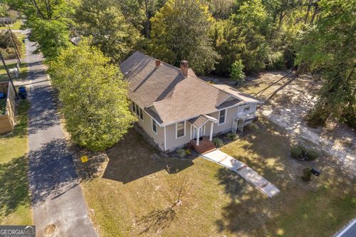 661 E Plum St, Jesup, GA, 31546-4815 | Card Image