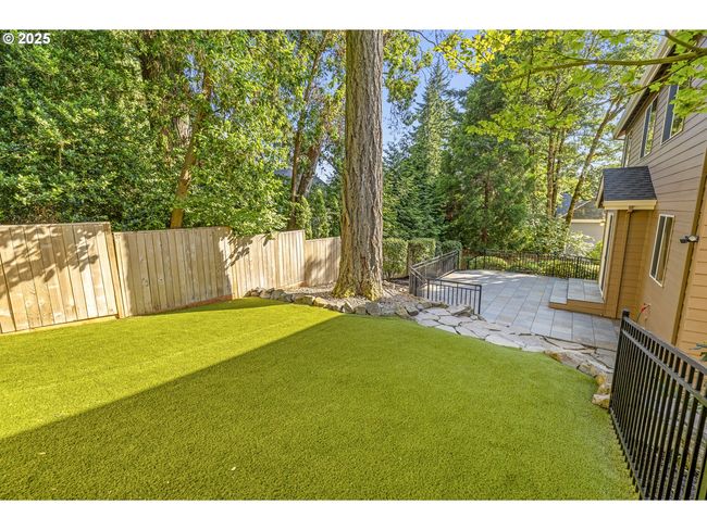 23073 Bland Cir, House other with 5 bedrooms, 3 bathrooms and 3 parking in West Linn OR | Image 38