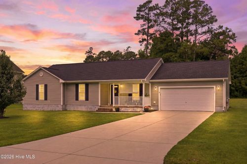 102 Laredo Dr, Jacksonville, NC, 28540-8006 | Card Image