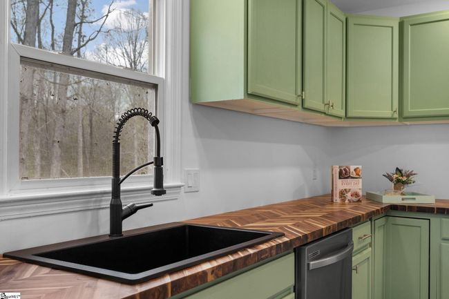 127 Robinwood Ln, House other with 3 bedrooms, 3 bathrooms and 2 parking in Pelzer SC | Image 6