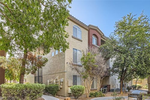 3138-4400 S Jones Blvd, Las Vegas, NV, 89103-3335 | Card Image