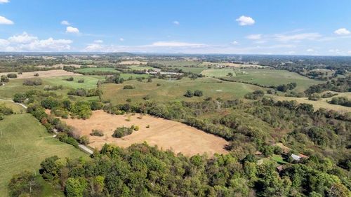 2500 Will Bohannon Rd, Smiths Grove, KY, 42171-9427 | Card Image