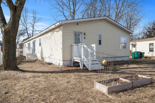 5 Riverside Ter, Watertown, MN, 55388-9386 | Card Image
