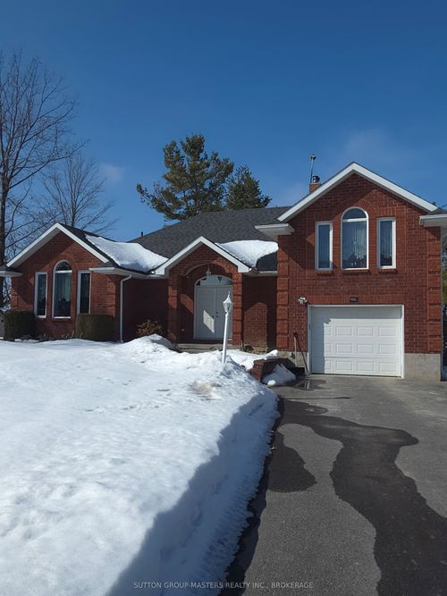 4907 Alex Mclean Lane, Battersea, ON, K0H1H0 | Card Image