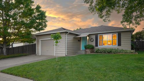 1719 W Locust St, Lodi, CA, 95242-2946 | Card Image
