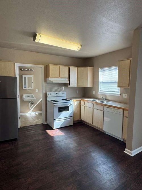 apt-9-1225 W 25th St, Houston, TX, 77008-1857 | Card Image