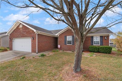 522 Presley Lane, Home with 3 bedrooms, 2 bathrooms and null parking in Jeffersonville IN | Image 2