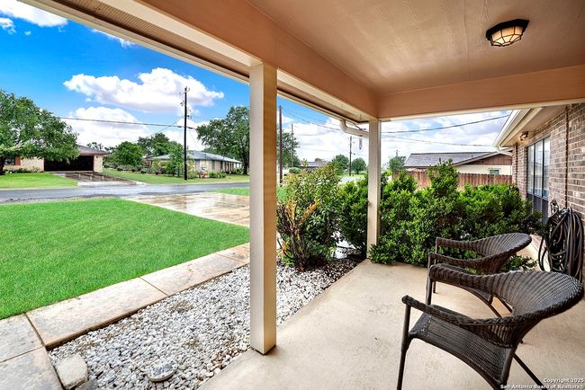 709 Voges St, House other with 4 bedrooms, 3 bathrooms and null parking in Poth TX | Image 41