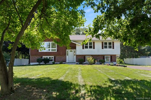 11 Alpert Drive, Wappinger, NY, 12590 | Card Image