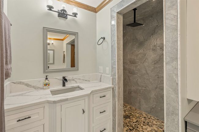 Primary bath | Image 54