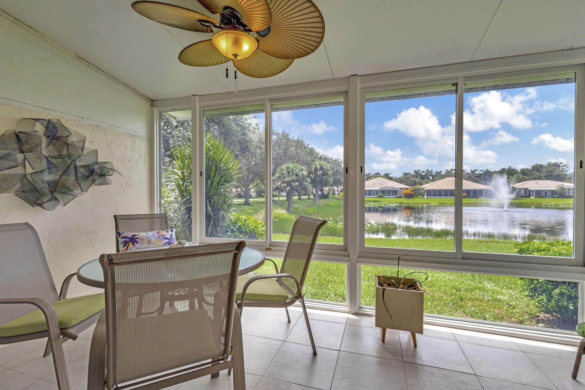 Crescent View Dr, Boynton Beach, FL 33437