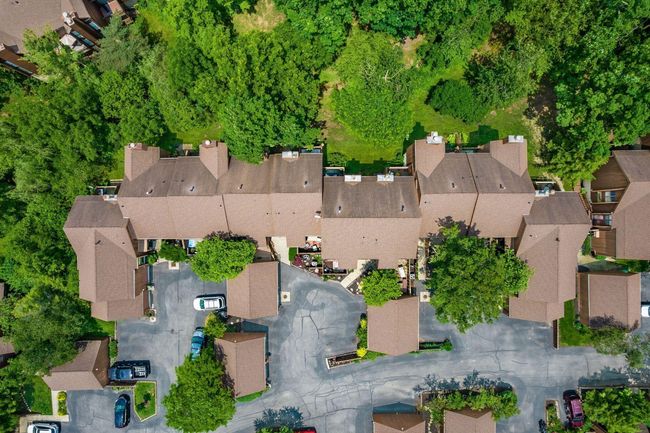 4958 Wintersong Ln, Condo with 2 bedrooms, 3 bathrooms and null parking in Westerville OH | Image 40