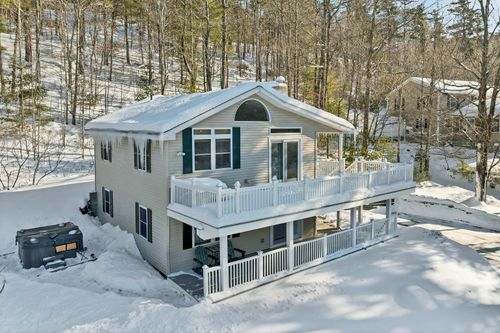 40 Deer Run Ln, Gilford, NH, 03249-6728 | Card Image