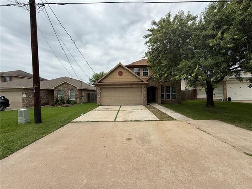 2325 Shady Tree Ln, Conroe, TX, 77301-3340 | Card Image