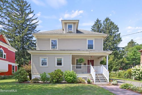 47 Onota St, Pittsfield, MA, 01201-3103 | Card Image