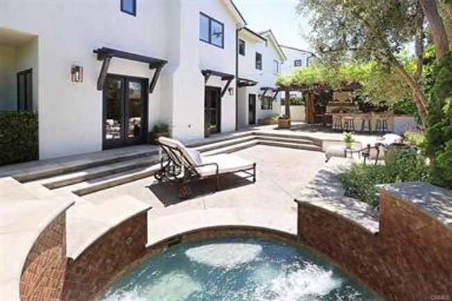 411 Snug Harbor Rd, House other with 5 bedrooms, 5 bathrooms and 3 parking in Newport Beach CA | Image 31