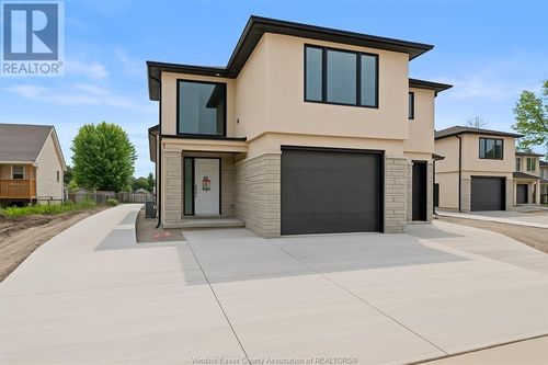 2467 Front Rd, Lasalle, ON, N9J2C5 | Card Image