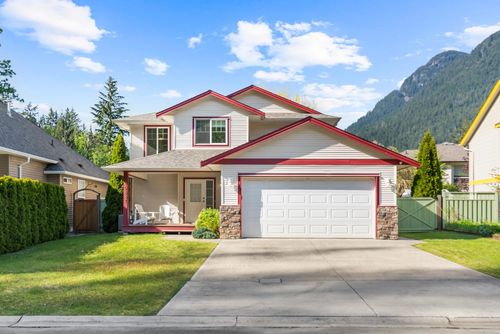 65887 Park Ave, Hope, BC, V0X1L1 | Card Image
