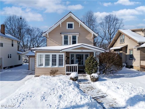 150 Ohio Ave, Wadsworth, OH, 44281-1774 | Card Image