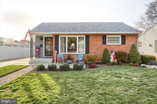 1181 Kingsley Rd, CAMP HILL, PA, 17011-6113 | Card Image