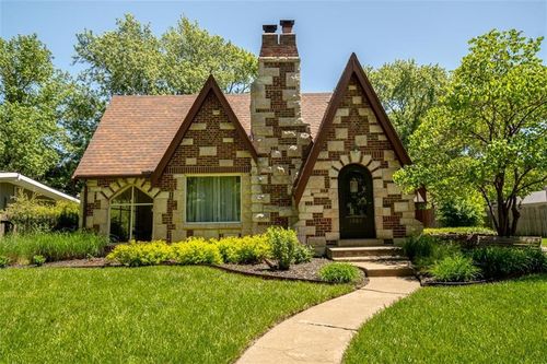 1209 S Hickory St, Ottawa, KS, 66067-3519 | Card Image