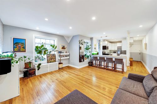 apt-4g-55 31st Ave, Woodside, NY, 11377-1635 | Card Image